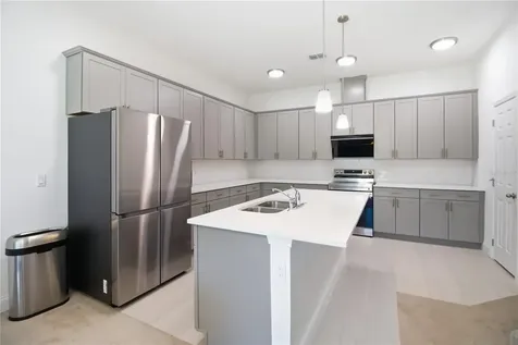 827 Dennis Avenue Orlando FL 32807