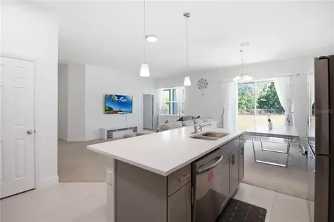 827 Dennis Avenue Orlando FL 32807