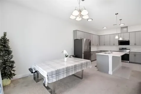 827 Dennis Avenue Orlando FL 32807
