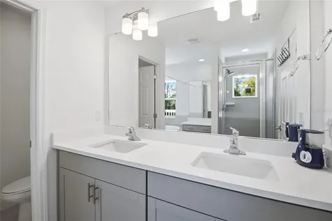 827 Dennis Avenue Orlando FL 32807