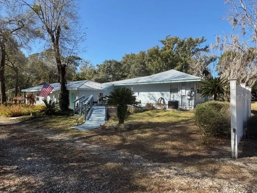 23404 Hobdy Road Sorrento FL 32776