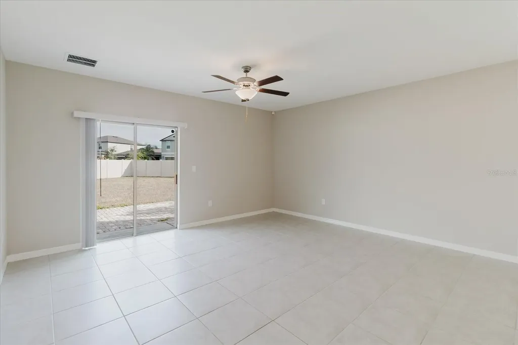 9411 Lemon Drop Loop Sun City Center FL 33573