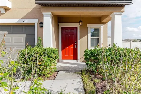 9411 Lemon Drop Loop Sun City Center FL 33573