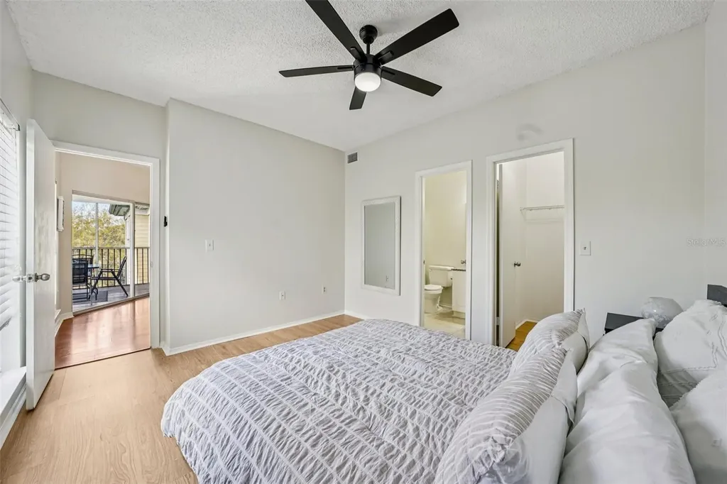 4211 Chatham Oak Court Tampa FL 33624
