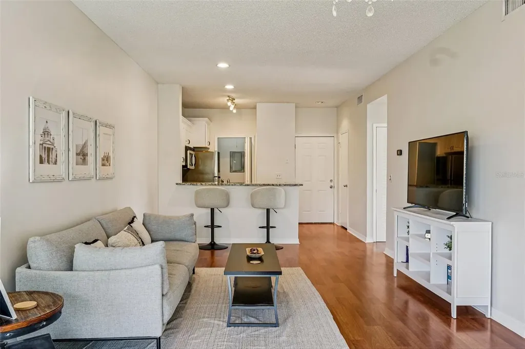 4211 Chatham Oak Court Tampa FL 33624