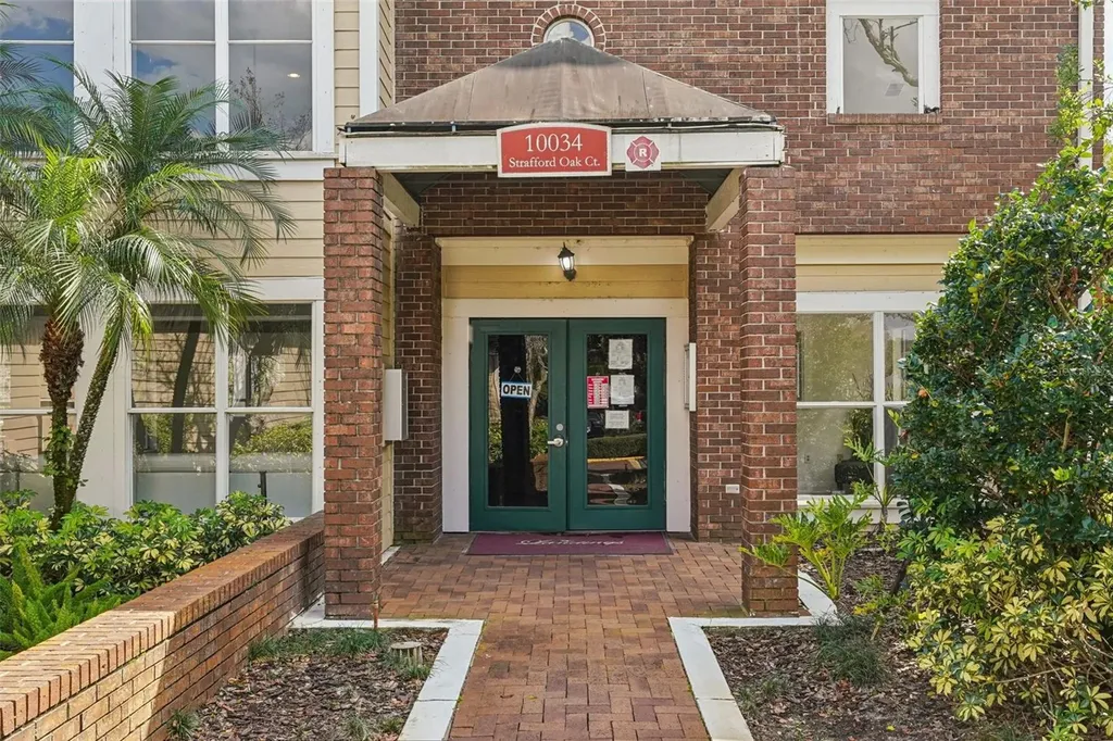 4211 Chatham Oak Court Tampa FL 33624