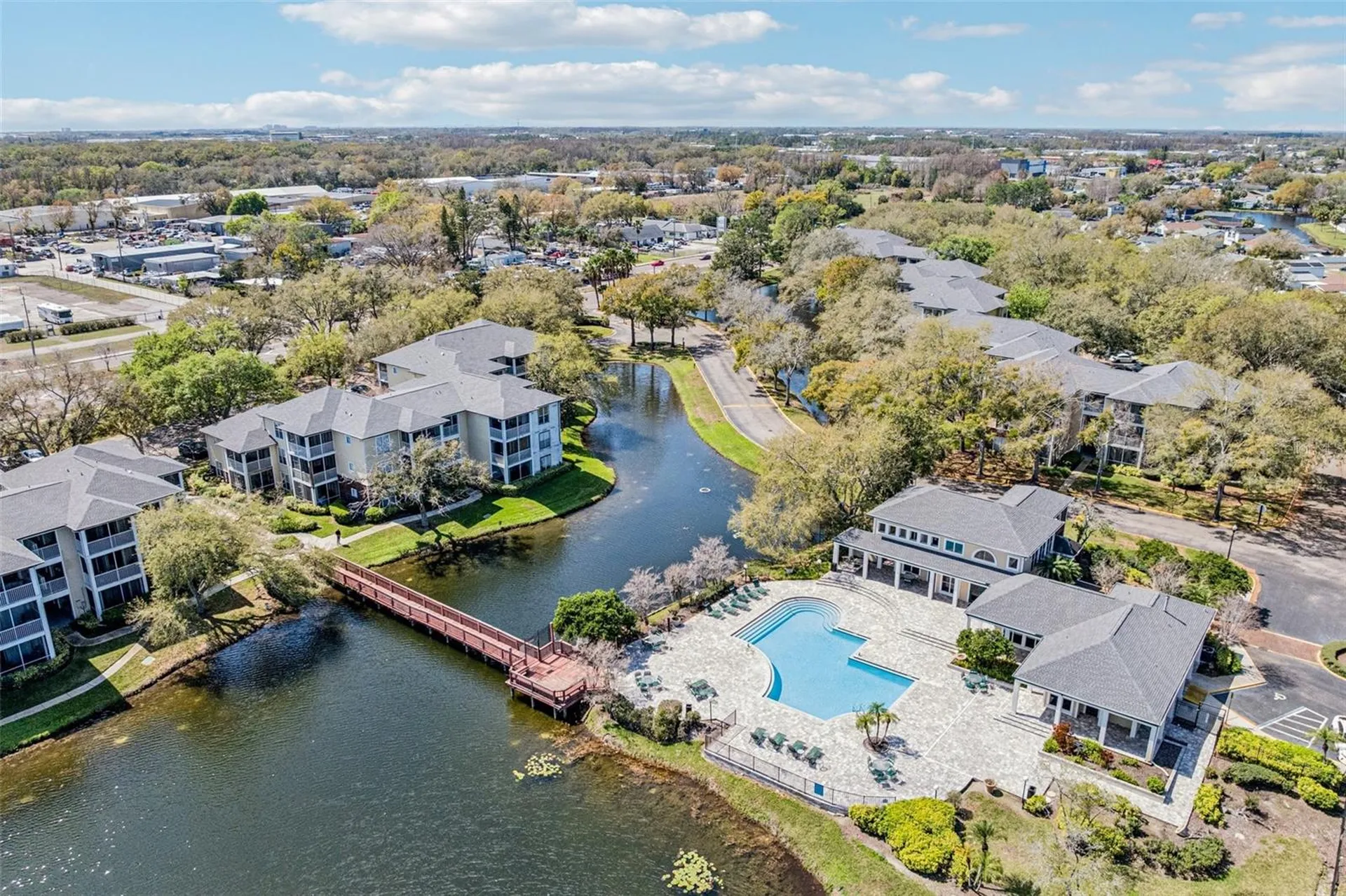 4211 Chatham Oak Court Tampa FL 33624