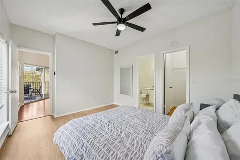 4211 Chatham Oak Court Tampa FL 33624