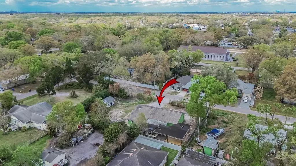 7407 S 33rd Avenue S Tampa FL 33619