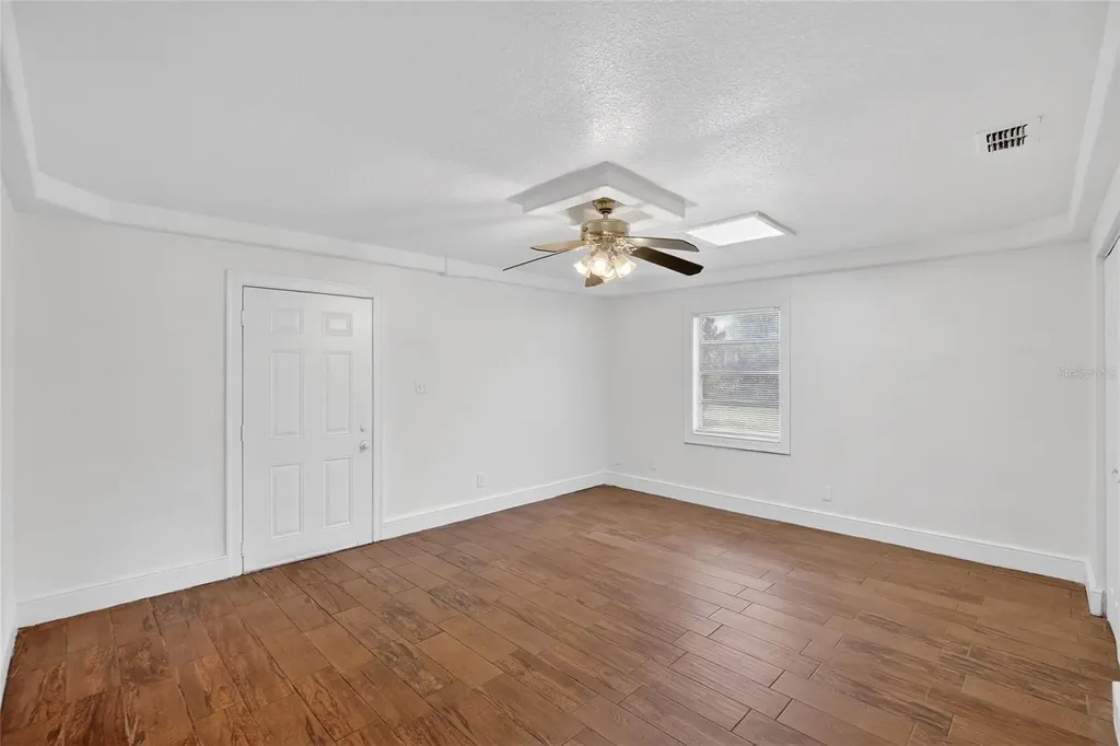 7407 S 33rd Avenue S Tampa FL 33619