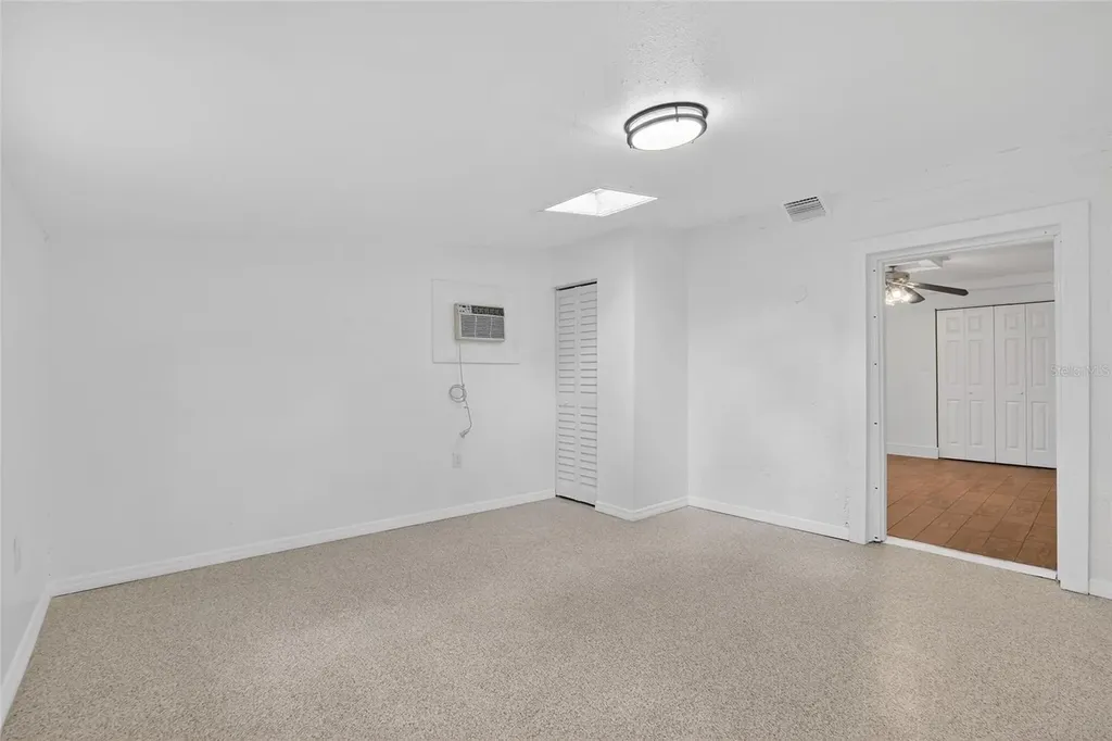 7407 S 33rd Avenue S Tampa FL 33619