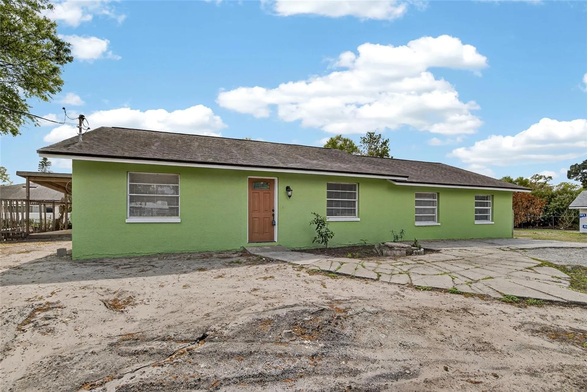 7407 S 33rd Avenue S Tampa FL 33619