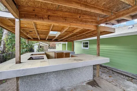 7407 S 33rd Avenue S Tampa FL 33619