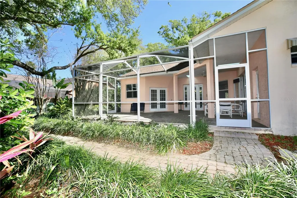 2686 Crystal Circle Dunedin FL 34698