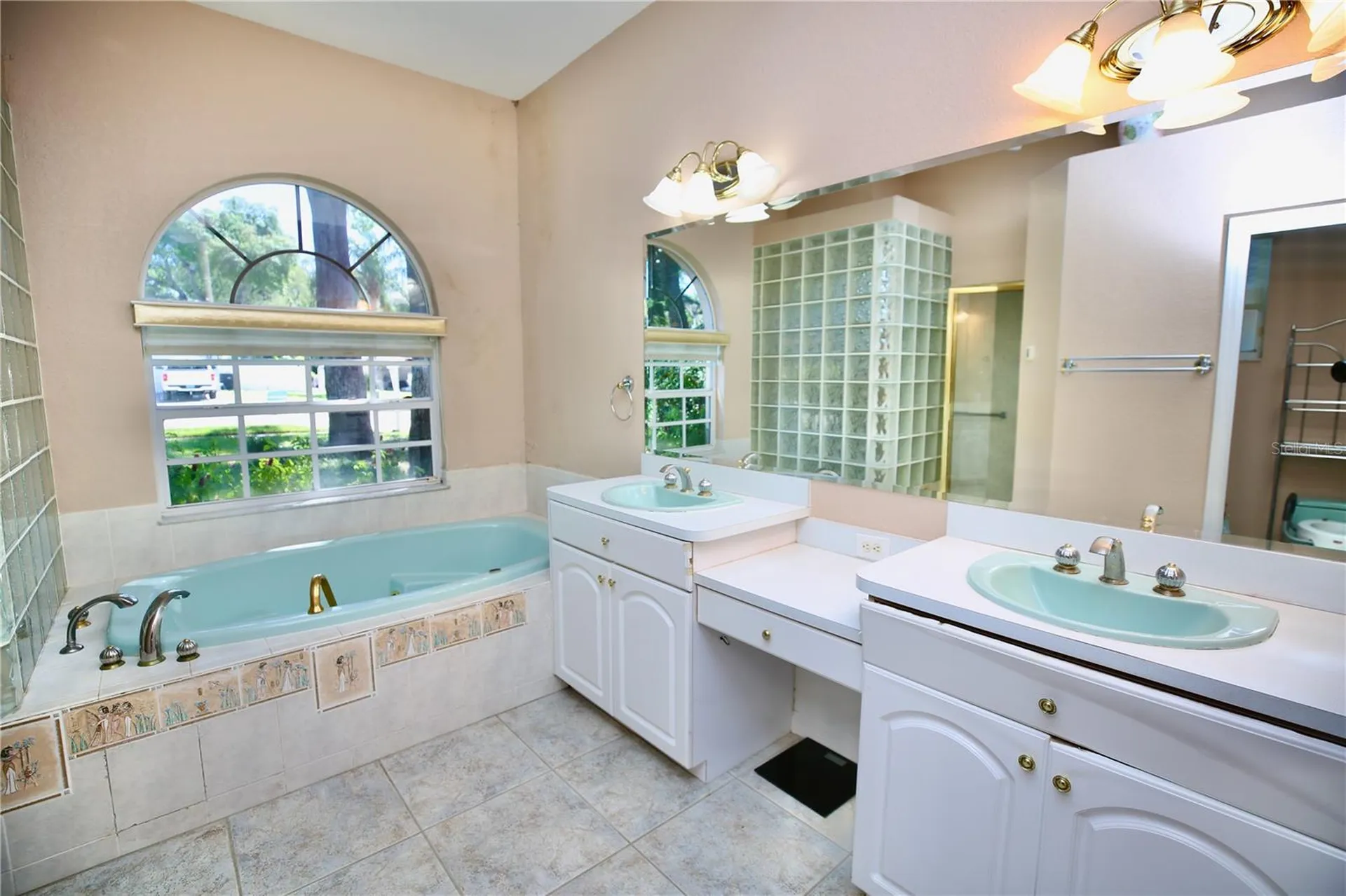 2686 Crystal Circle Dunedin FL 34698