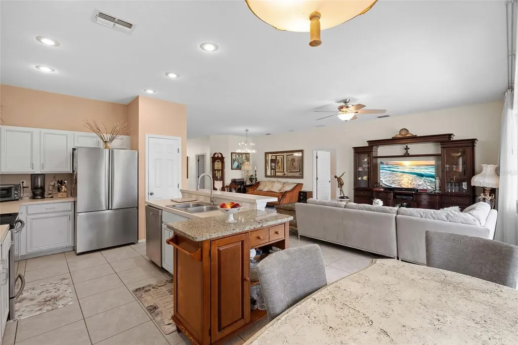 4805 50th Avenue W Bradenton FL 34210