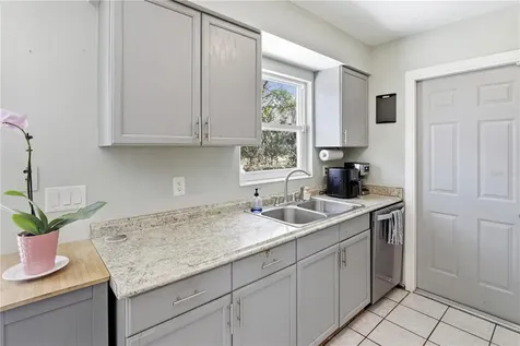 1907 Leslie Ann Lane Ocoee FL 34761