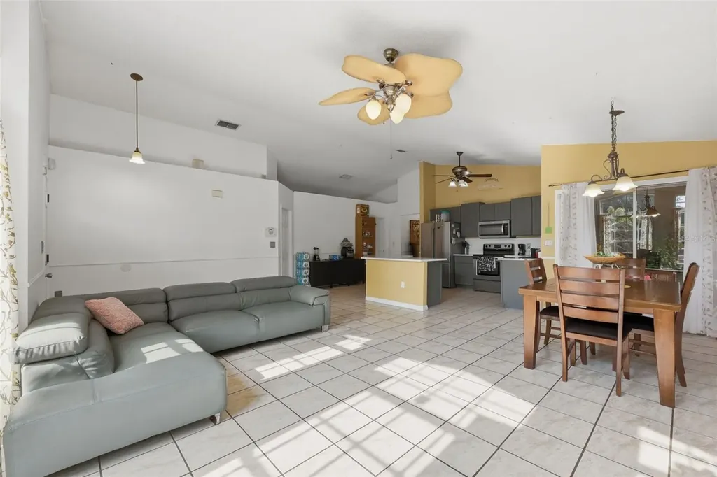 406 S Latonia Street Kissimmee FL 34741