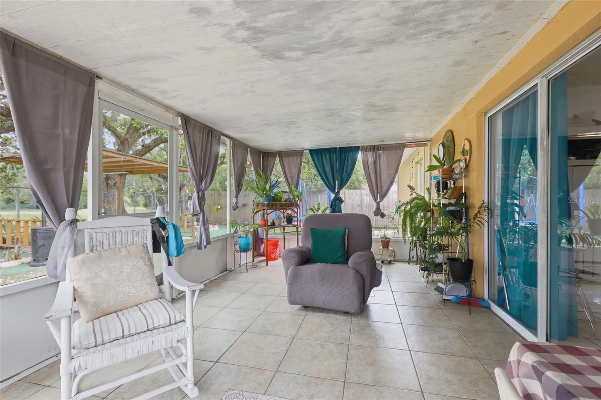 406 S Latonia Street Kissimmee FL 34741