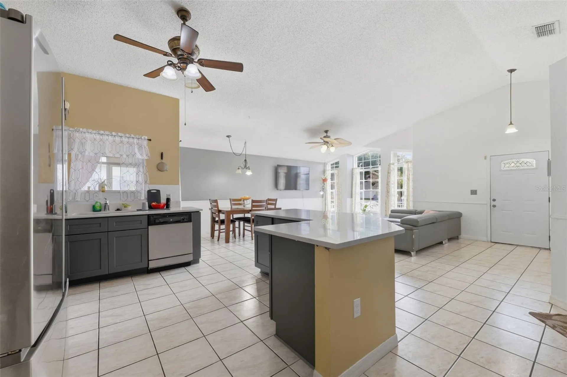 406 S Latonia Street Kissimmee FL 34741