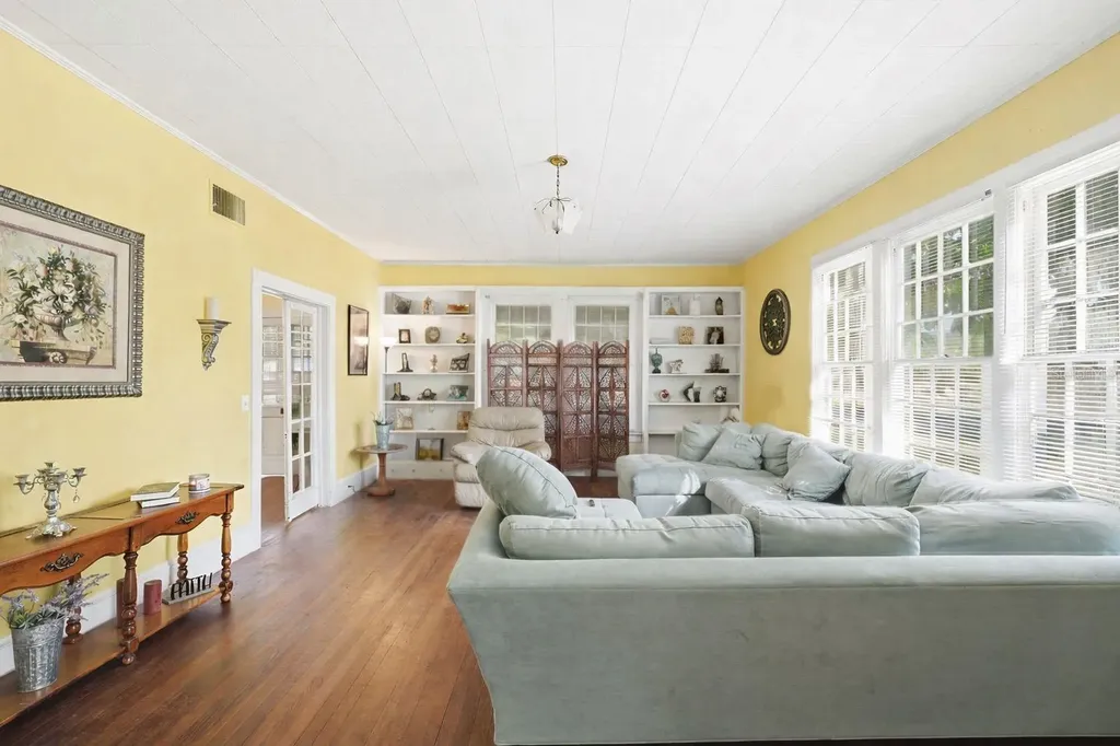 420 Pine Street Crescent City FL 32112