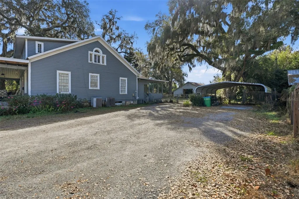 420 Pine Street Crescent City FL 32112