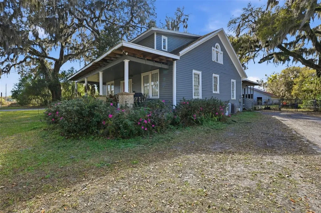 420 Pine Street Crescent City FL 32112