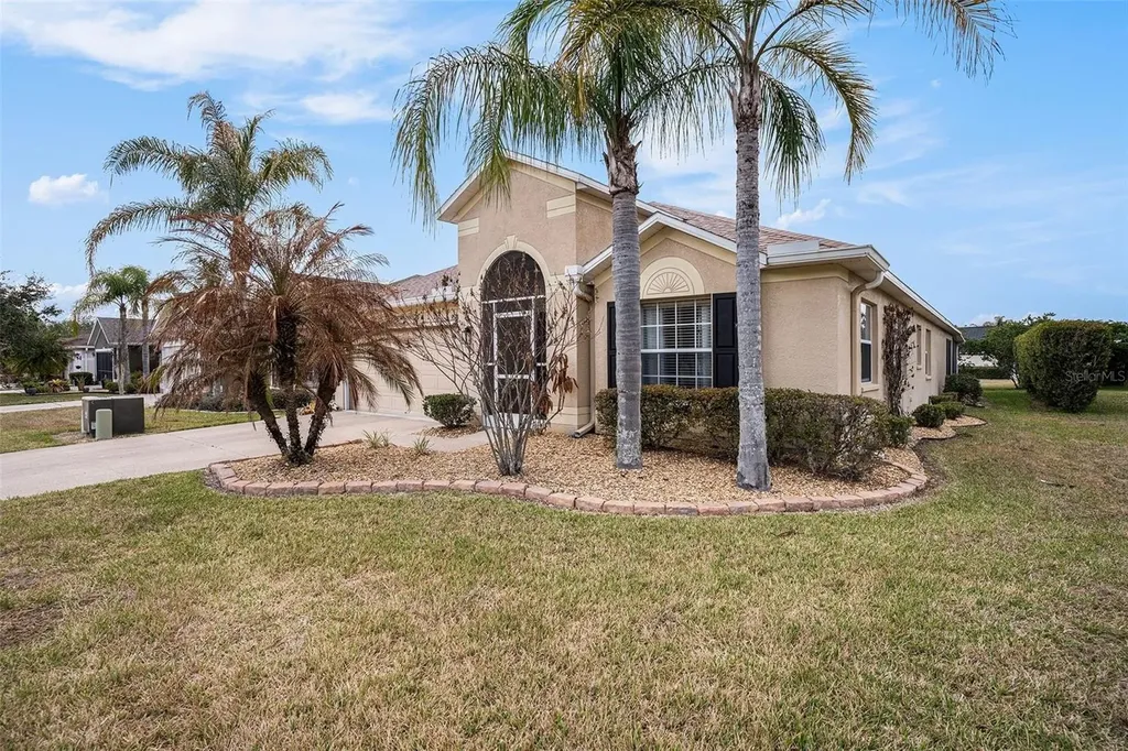 9524 Rolling Circle San Antonio FL 33576