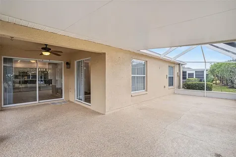 9524 Rolling Circle San Antonio FL 33576