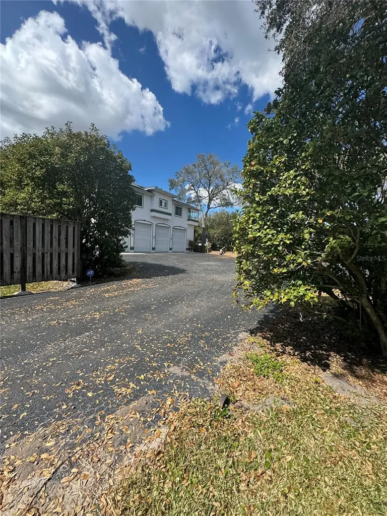 5 Mar Bay Lane Safety Harbor FL 34695