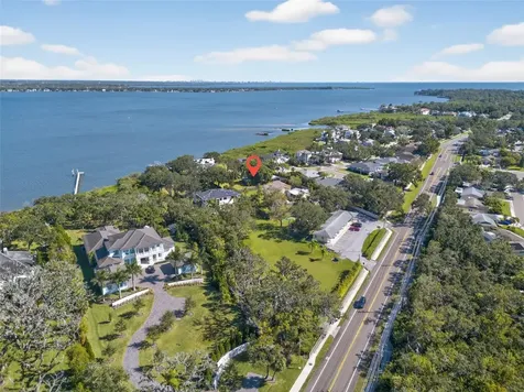 5 Mar Bay Lane Safety Harbor FL 34695