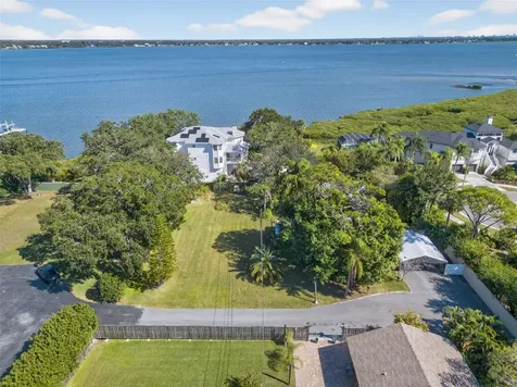 5 Mar Bay Lane Safety Harbor FL 34695