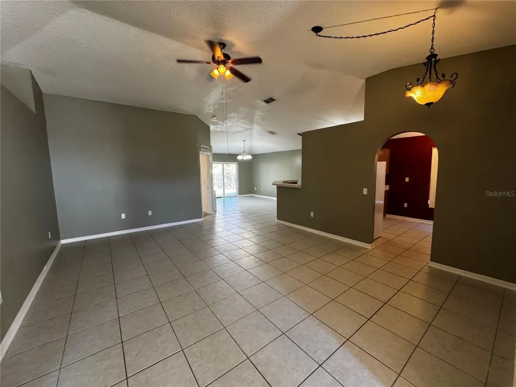 1043 Vanderbilt Drive Eustis FL 32726