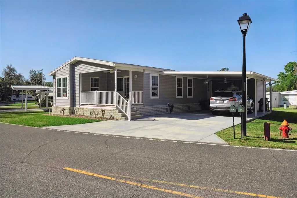 147 Royal Palm Drive Leesburg FL 34748