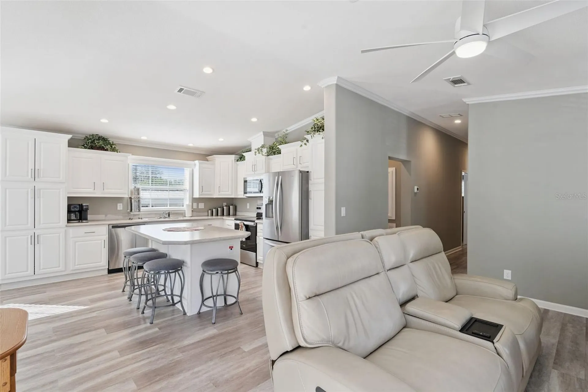 147 Royal Palm Drive Leesburg FL 34748