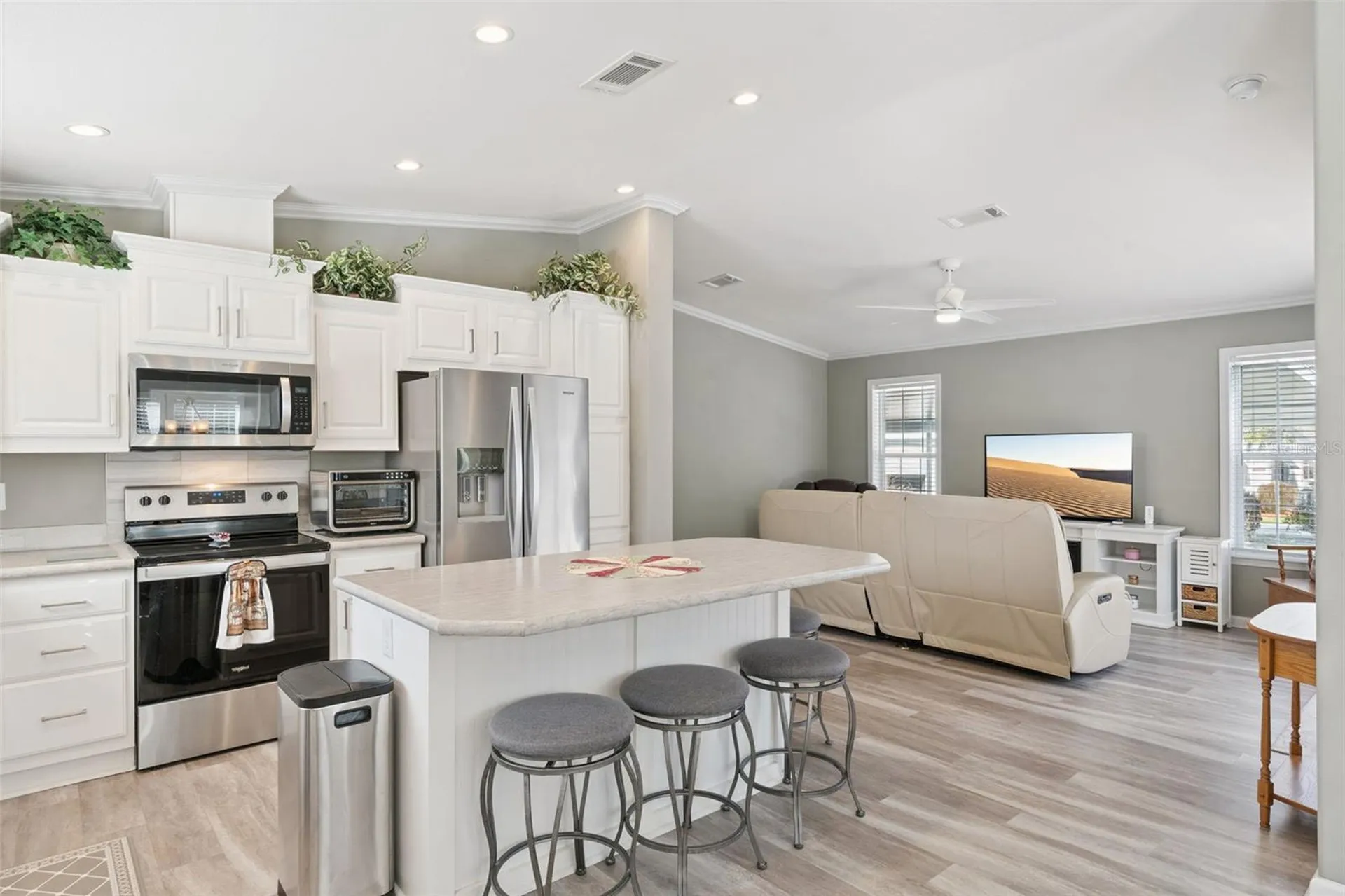 147 Royal Palm Drive Leesburg FL 34748