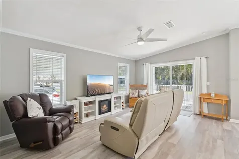 147 Royal Palm Drive Leesburg FL 34748