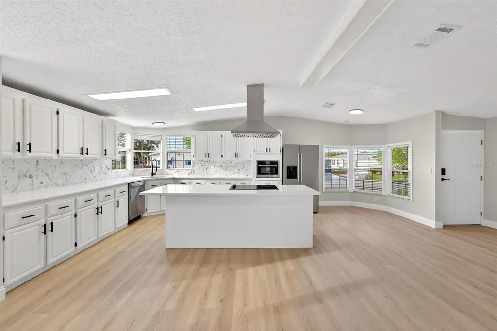 3009 Manatee Road Tavares FL 32778