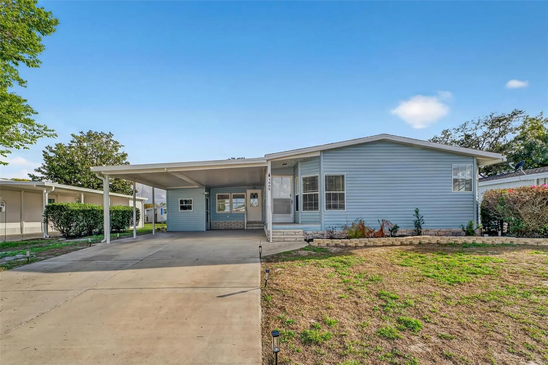 3009 Manatee Road Tavares FL 32778