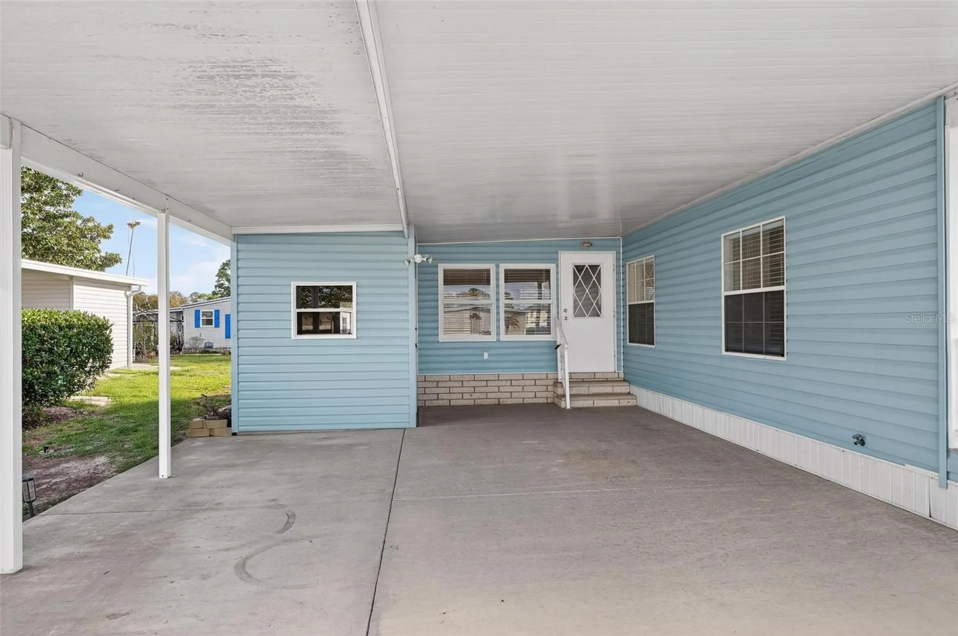 3009 Manatee Road Tavares FL 32778