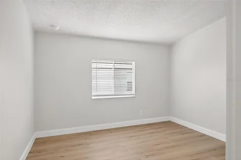 3009 Manatee Road Tavares FL 32778