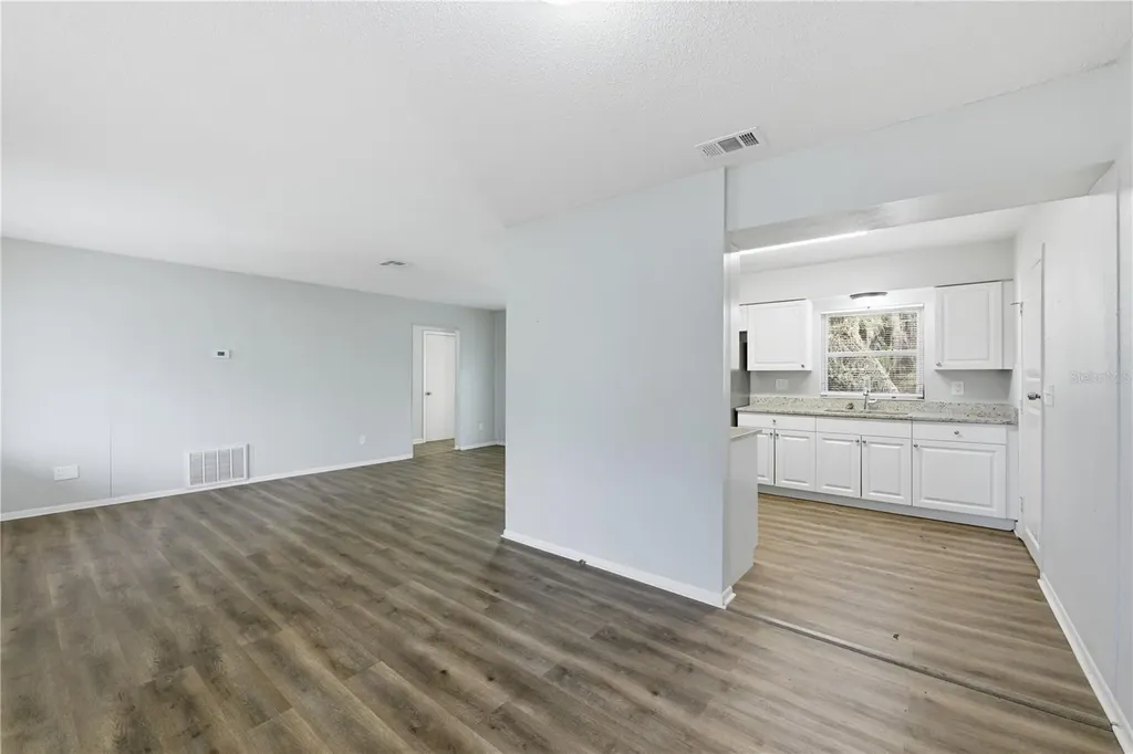 170 W Crystal Lake Avenue Lake Mary FL 32746