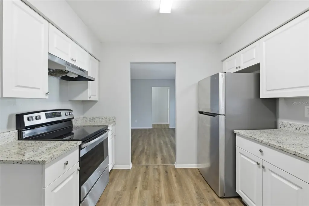 170 W Crystal Lake Avenue Lake Mary FL 32746