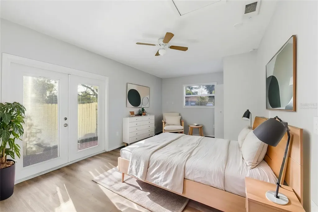 170 W Crystal Lake Avenue Lake Mary FL 32746