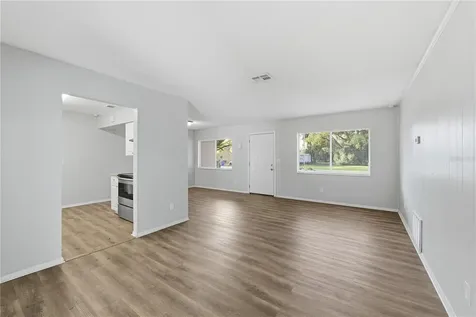 170 W Crystal Lake Avenue Lake Mary FL 32746