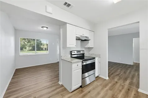 170 W Crystal Lake Avenue Lake Mary FL 32746