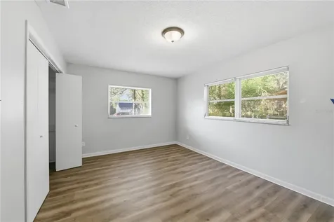 170 W Crystal Lake Avenue Lake Mary FL 32746