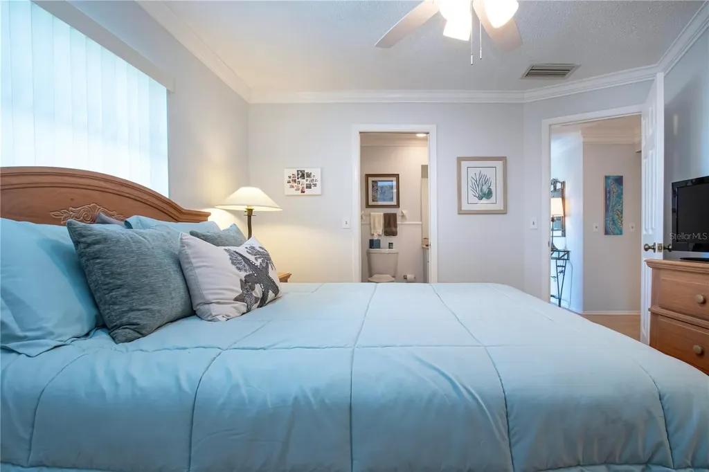 4255 Gulf Drive Holmes Beach FL 34217