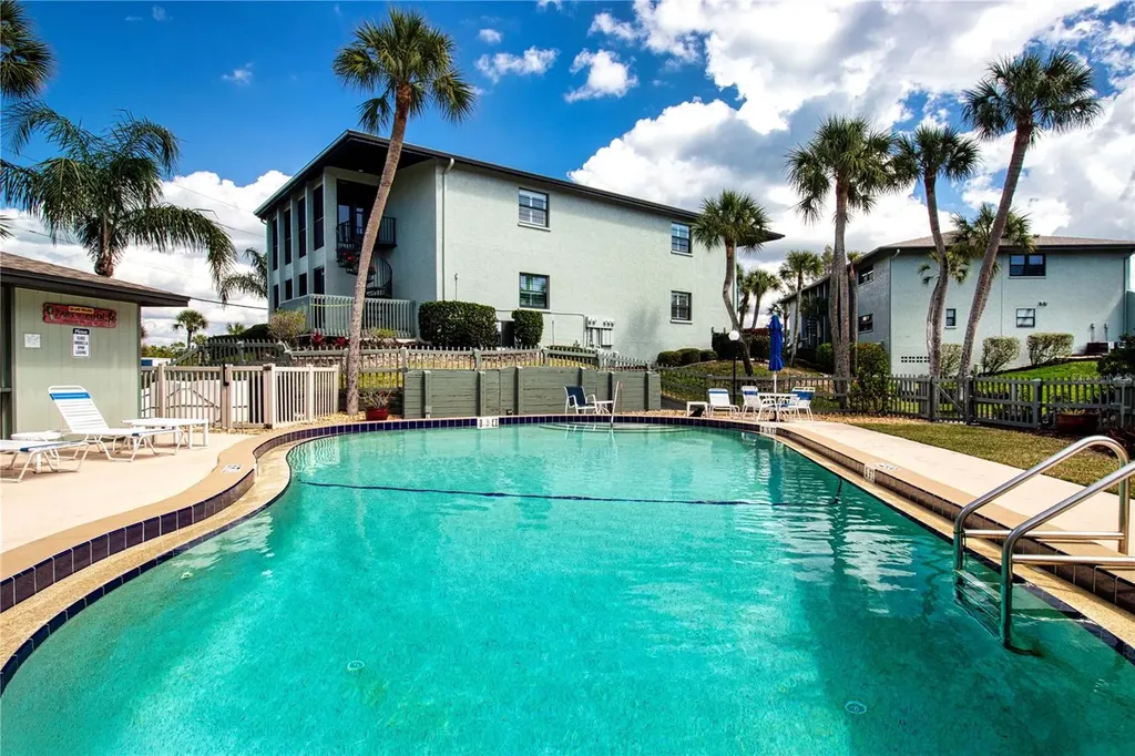 4255 Gulf Drive Holmes Beach FL 34217