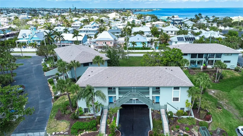 4255 Gulf Drive Holmes Beach FL 34217